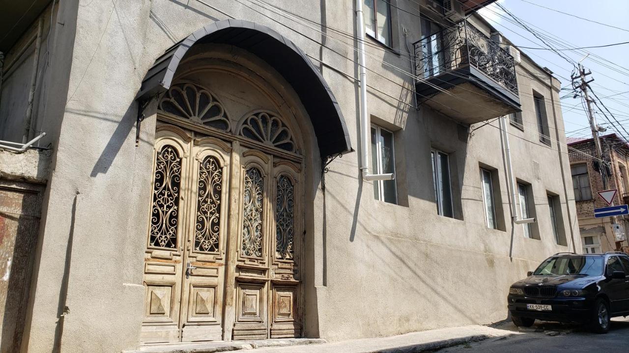 Family Guest House تبليسي المظهر الخارجي الصورة