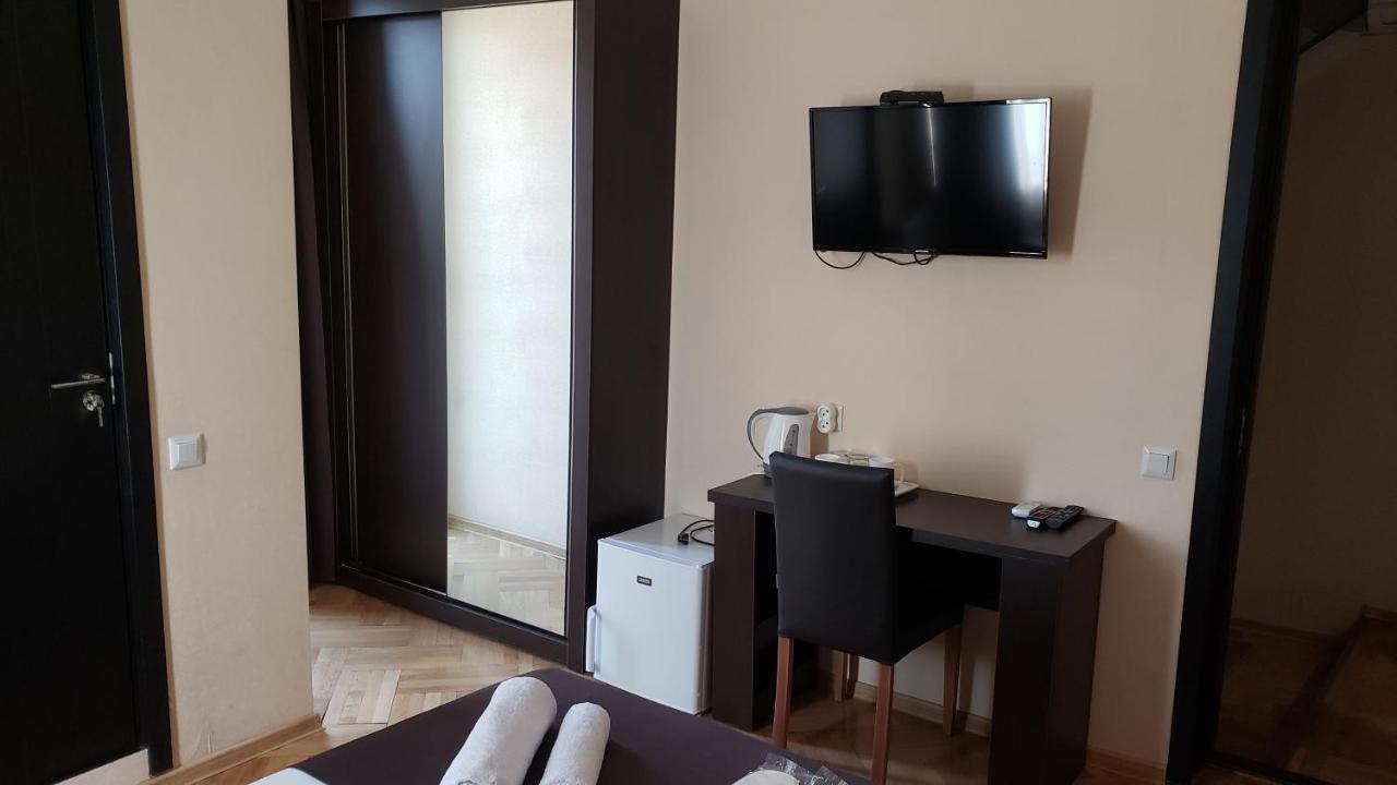 Family Guest House تبليسي المظهر الخارجي الصورة