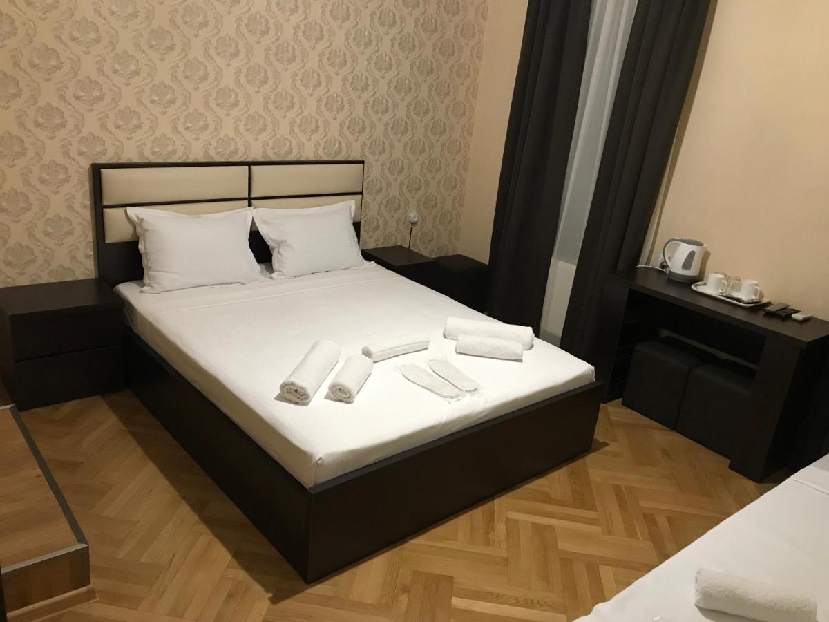 Family Guest House تبليسي المظهر الخارجي الصورة
