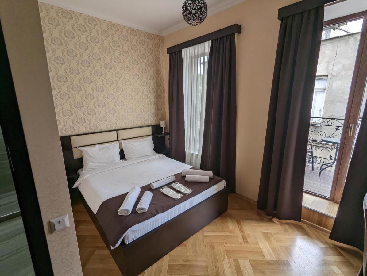 Family Guest House تبليسي المظهر الخارجي الصورة
